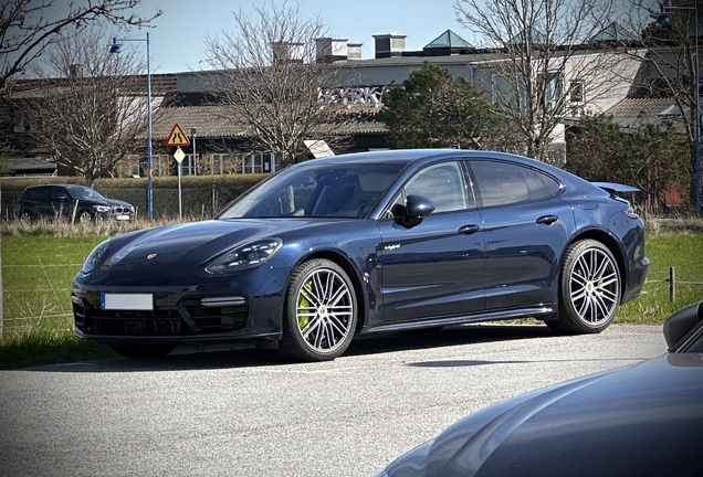 Porsche 971 Panamera Turbo S E-Hybrid