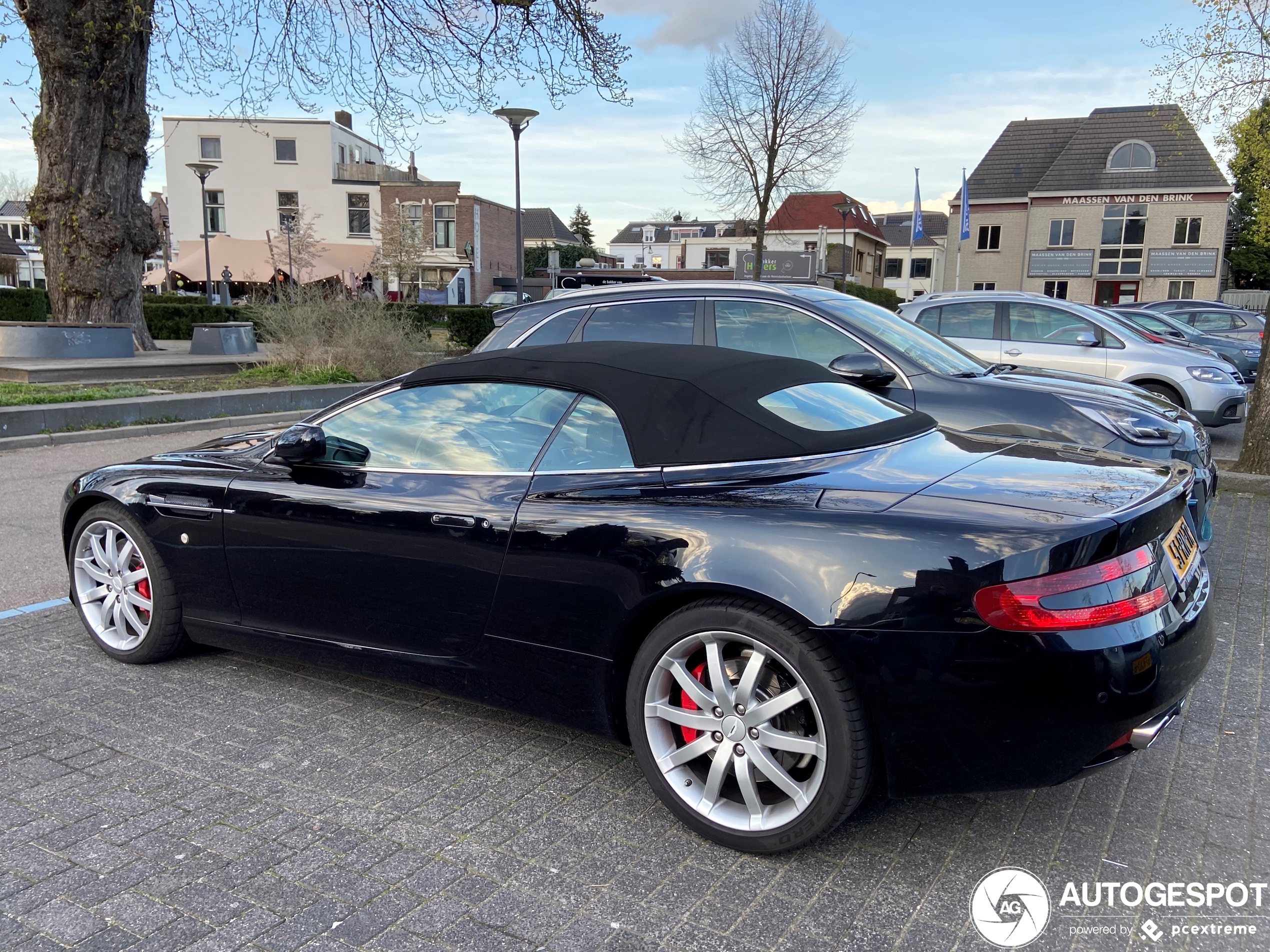 Aston Martin DB9 Volante