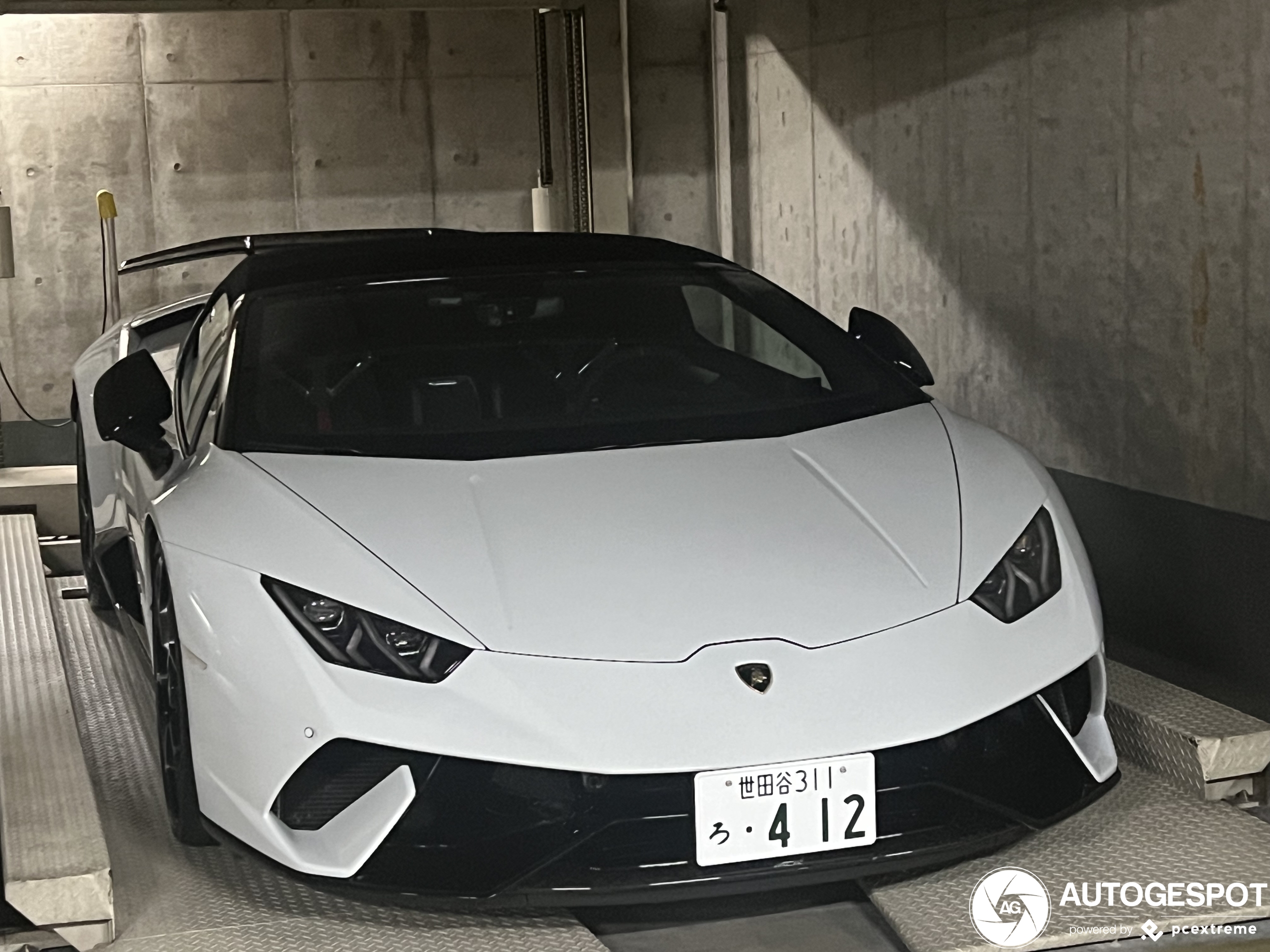 Lamborghini Huracán LP640-4 Performante Spyder