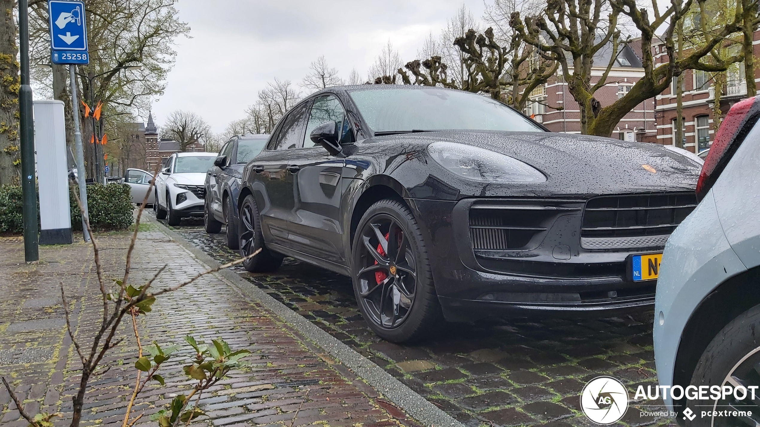 Porsche 95B Macan GTS MkIII