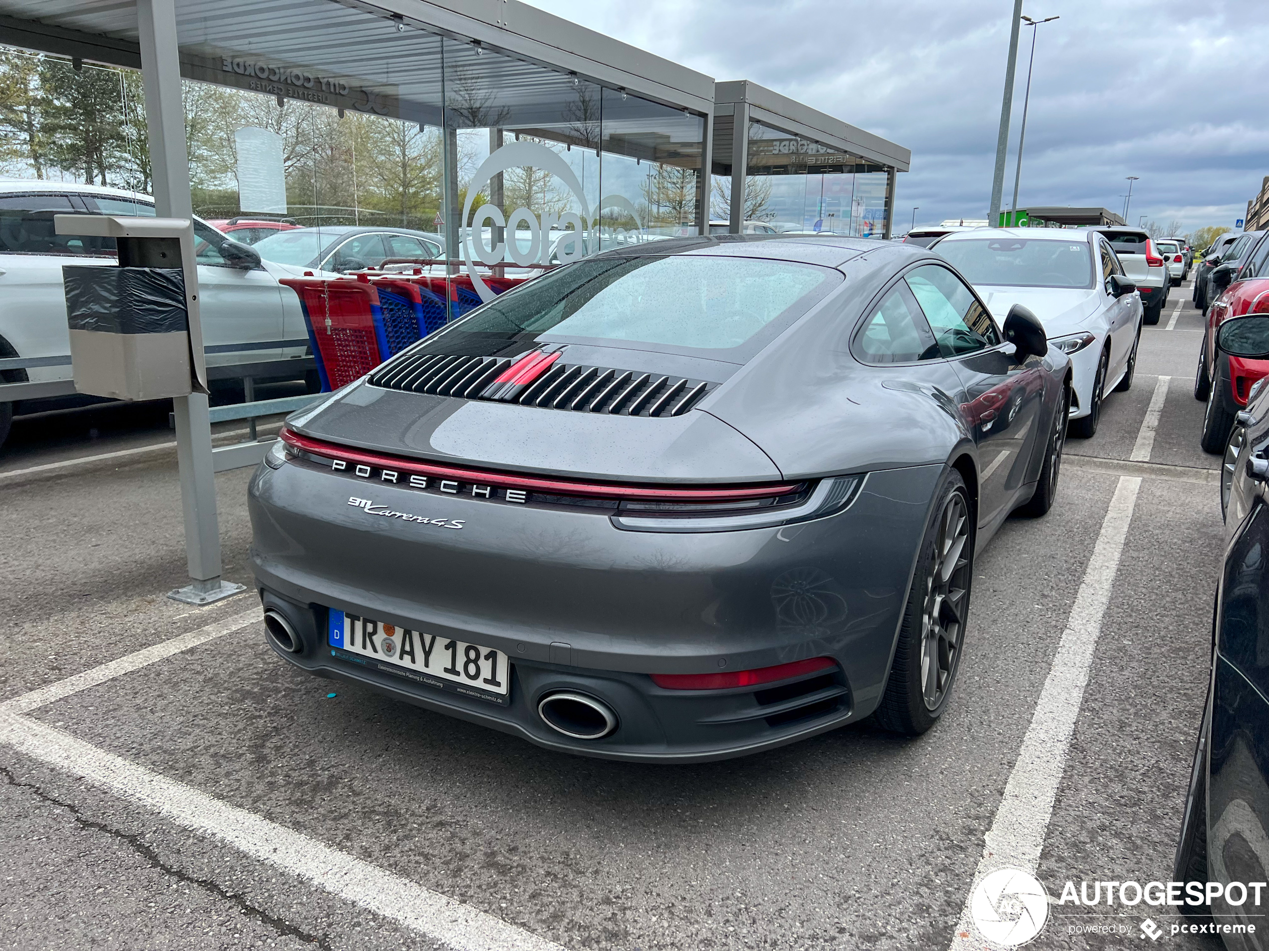 Porsche 992 Carrera 4S