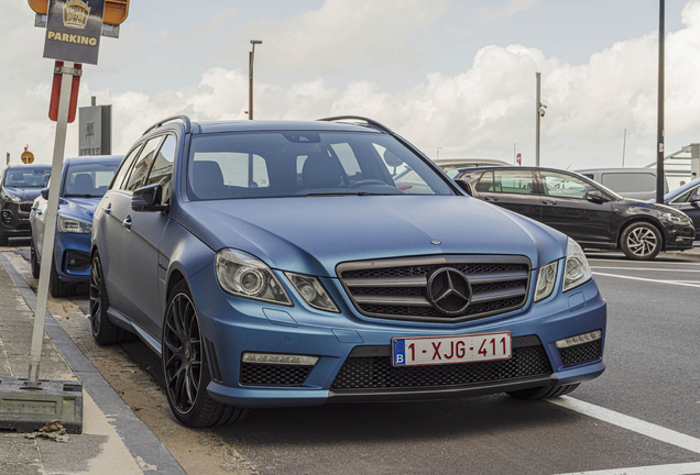 Mercedes-Benz E 63 AMG S212 V8 Biturbo