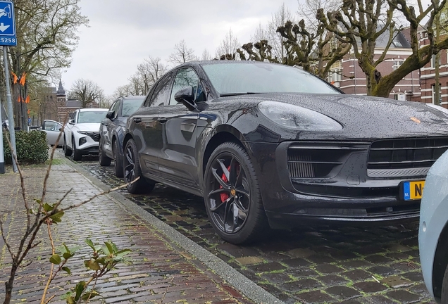 Porsche 95B Macan GTS MkIII