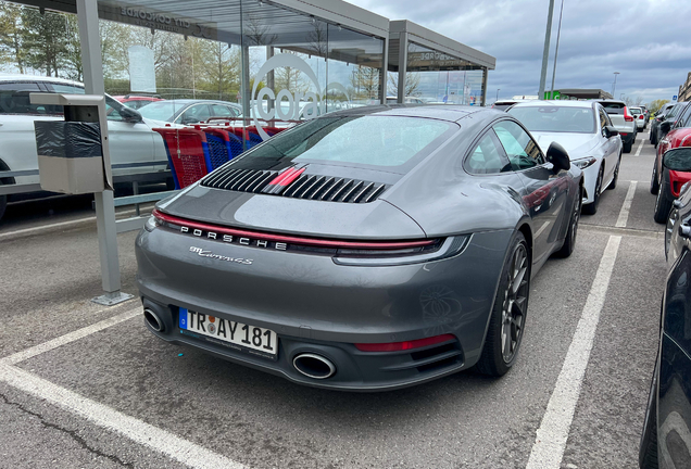 Porsche 992 Carrera 4S