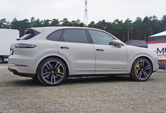 Porsche Cayenne Turbo S E-Hybrid