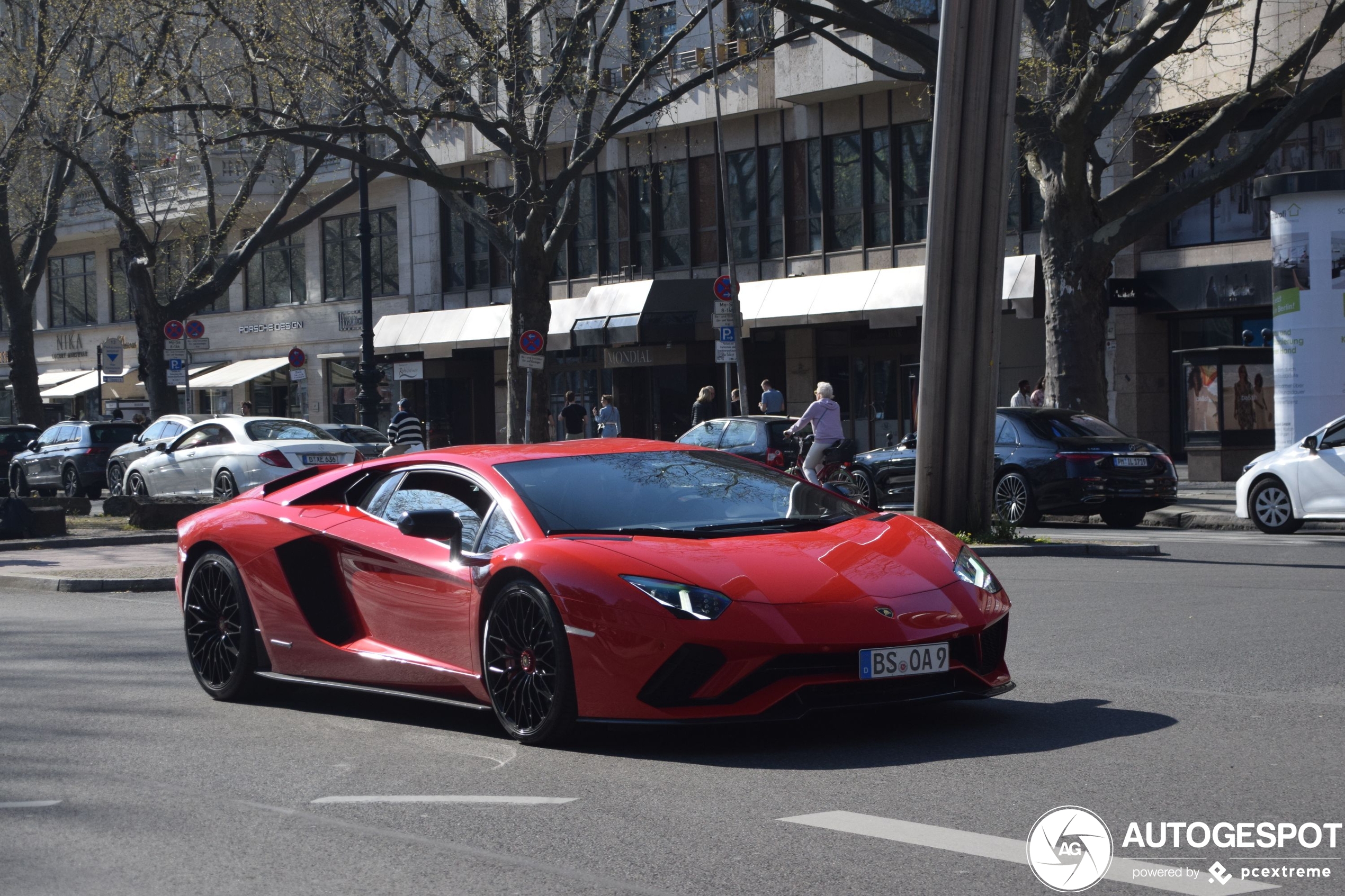 Lamborghini Aventador S LP740-4