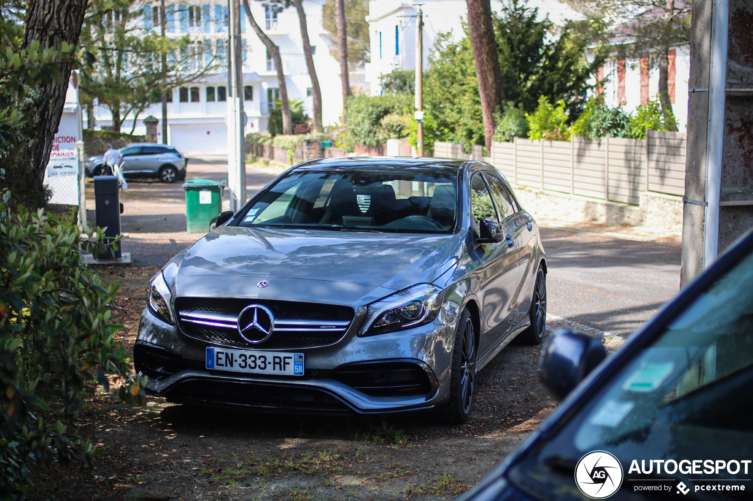 Mercedes-AMG A 45 W176 2015