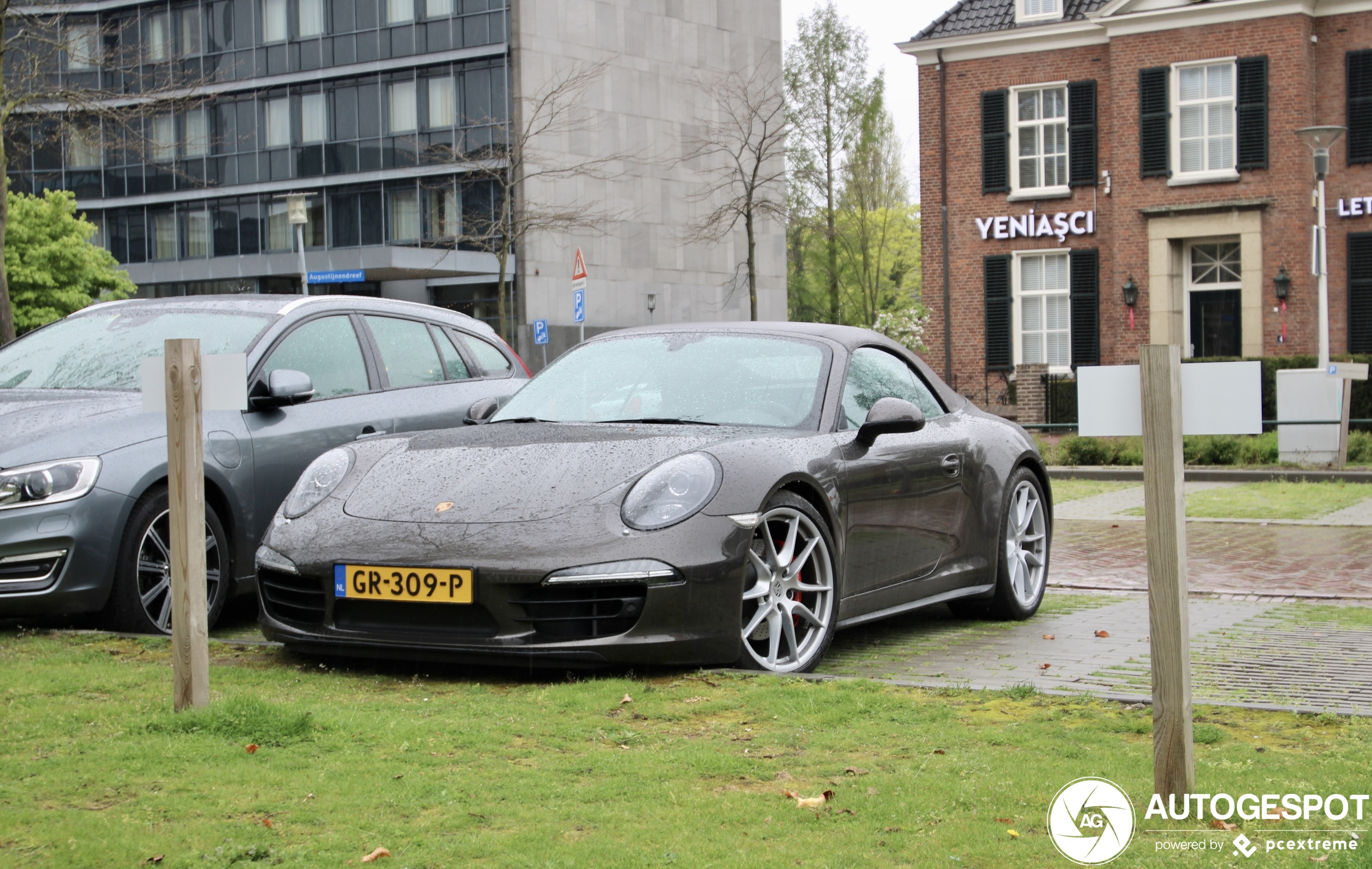 Porsche 991 Carrera 4S Cabriolet MkI