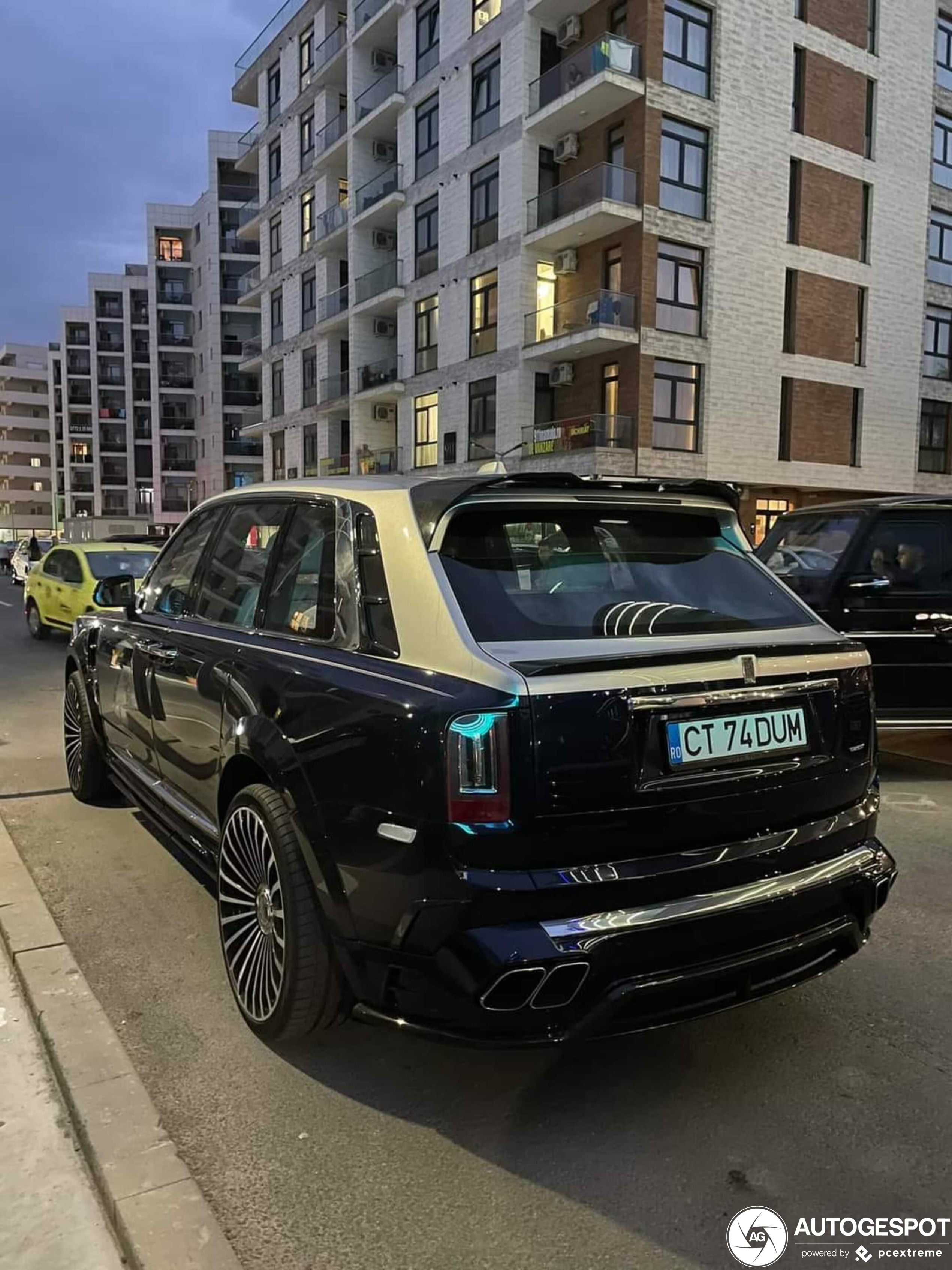 Rolls-Royce Mansory Cullinan Wide Body