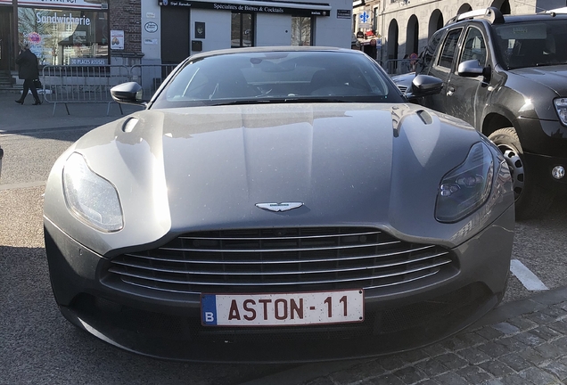 Aston Martin DB11 V8