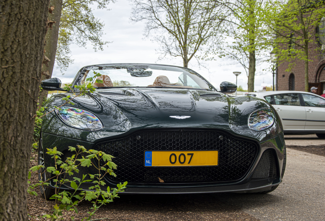 Aston Martin DBS Superleggera Volante