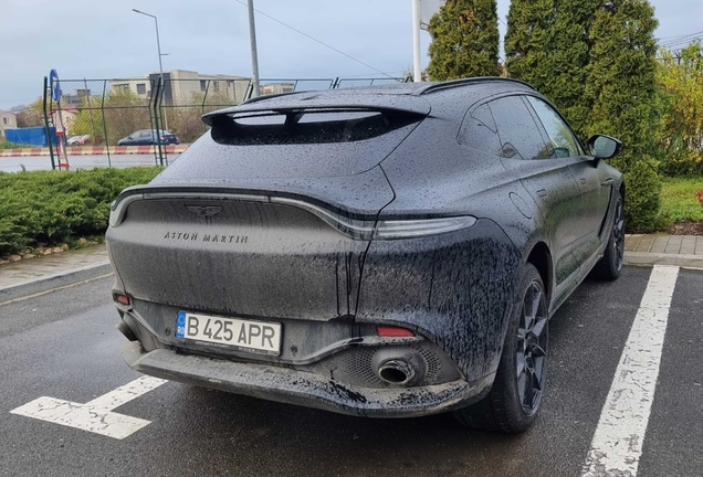 Aston Martin DBX