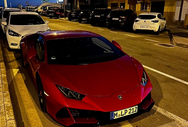 Lamborghini Huracán LP640-4 EVO