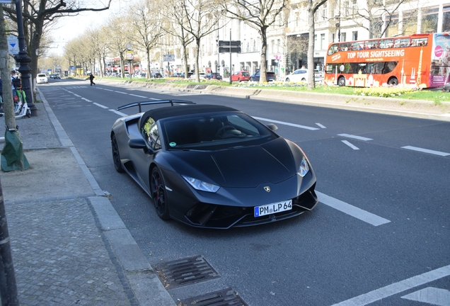 Lamborghini Huracán LP640-4 Performante Spyder