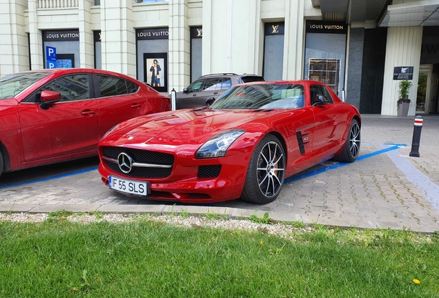 Mercedes-Benz SLS AMG