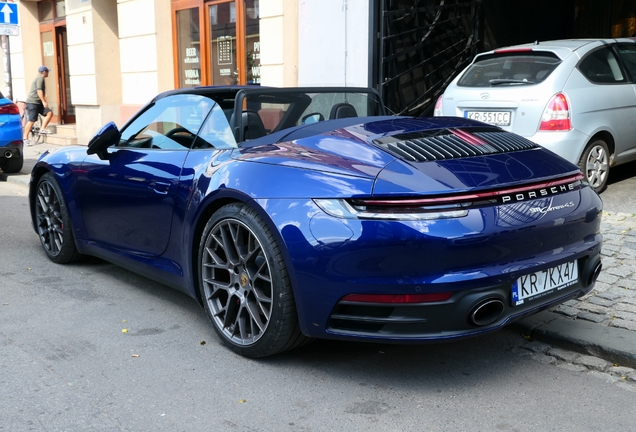 Porsche 992 Carrera 4S Cabriolet