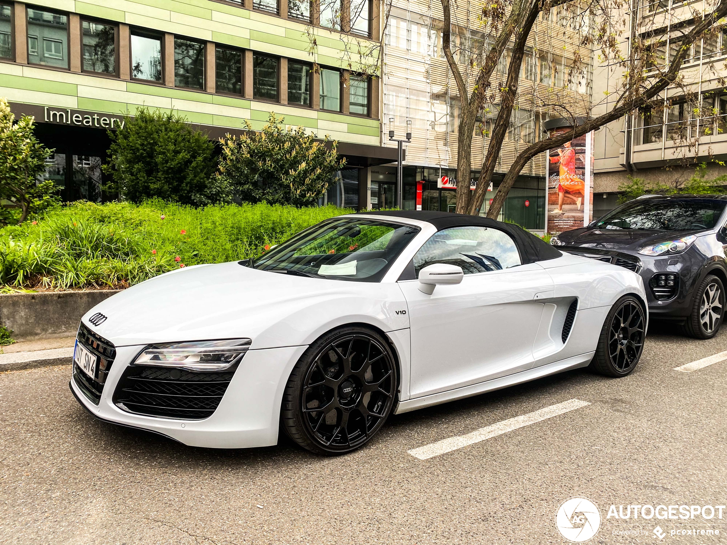 Audi R8 V10 Spyder 2013