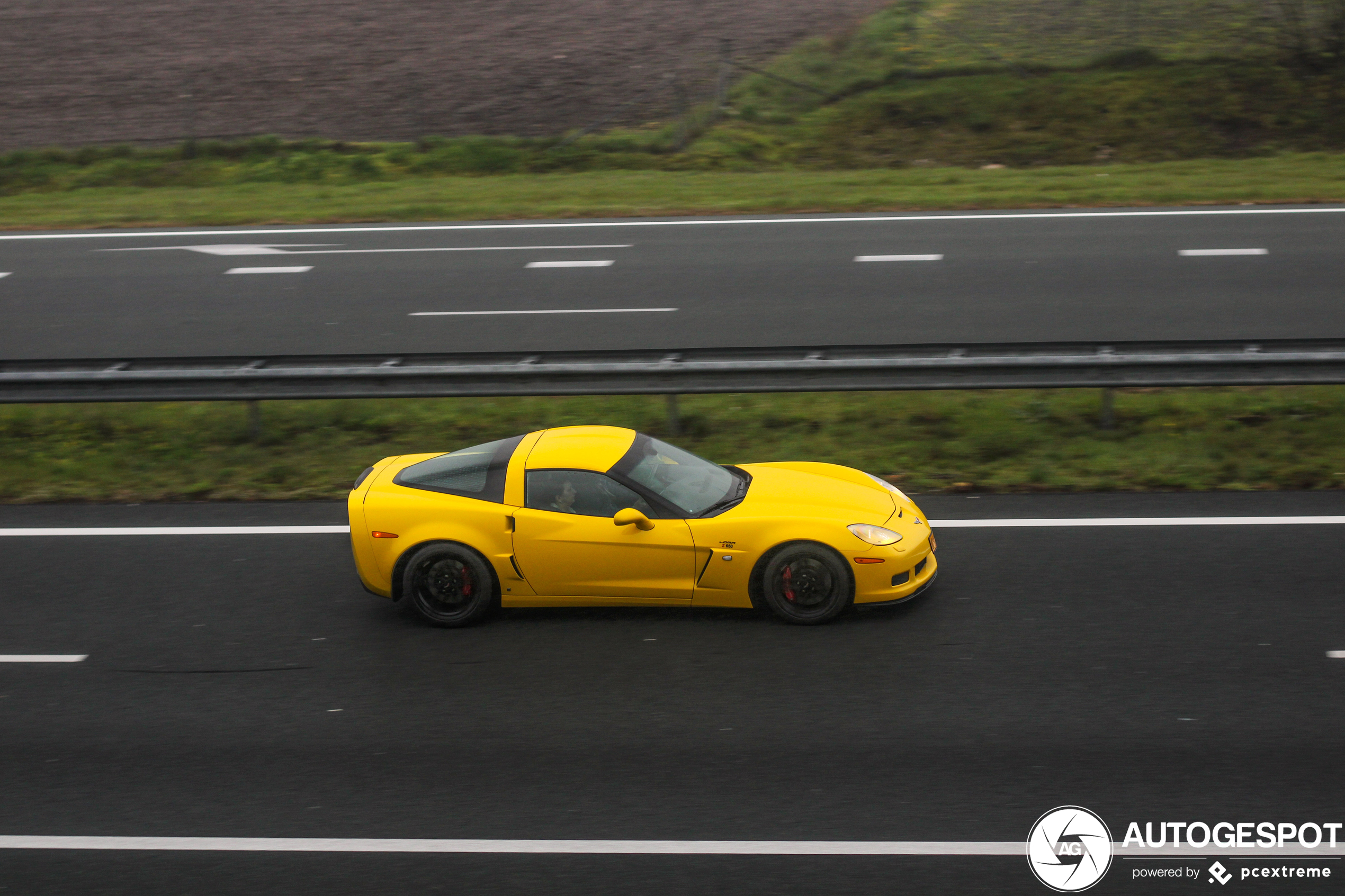 Deze Corvette eigenaar heeft veel moed