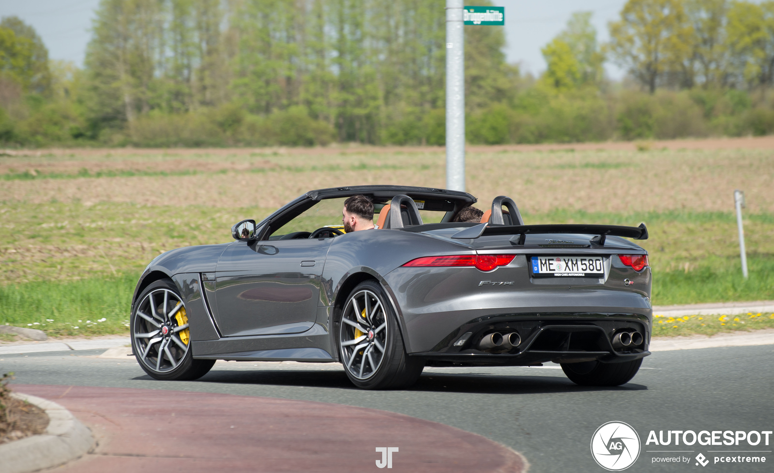 Jaguar F-TYPE SVR Convertible