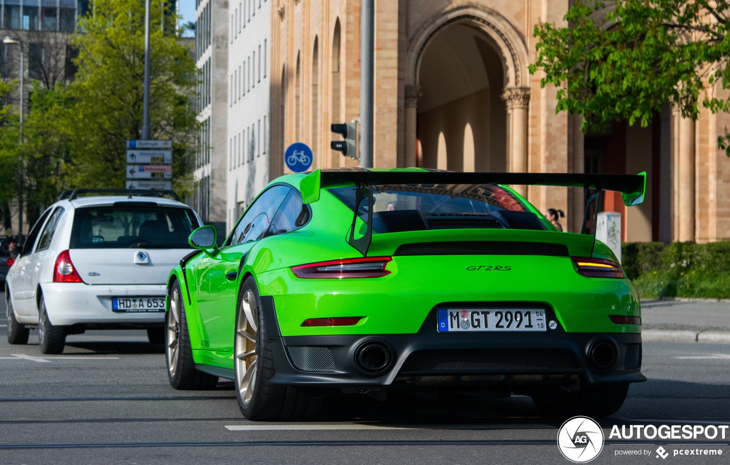 Porsche 991 GT2 RS Weissach Package