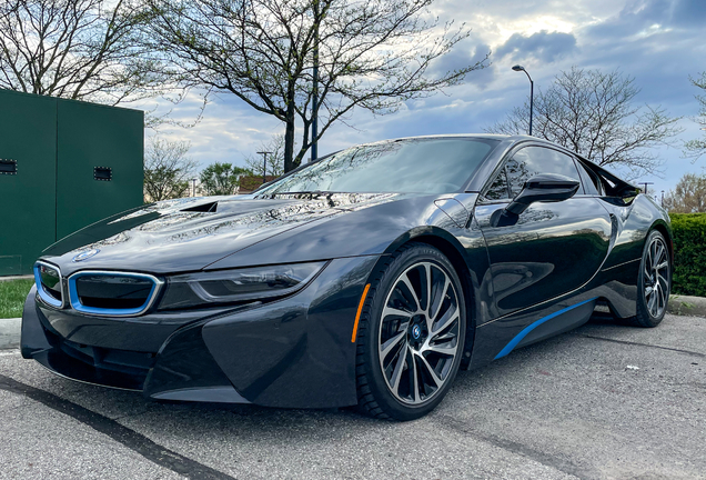 BMW i8