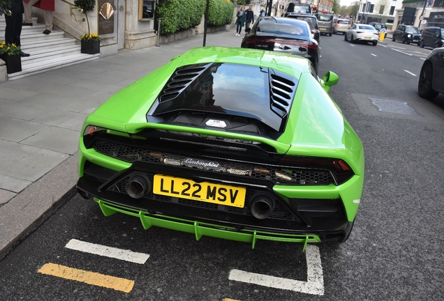 Lamborghini Huracán LP640-4 EVO