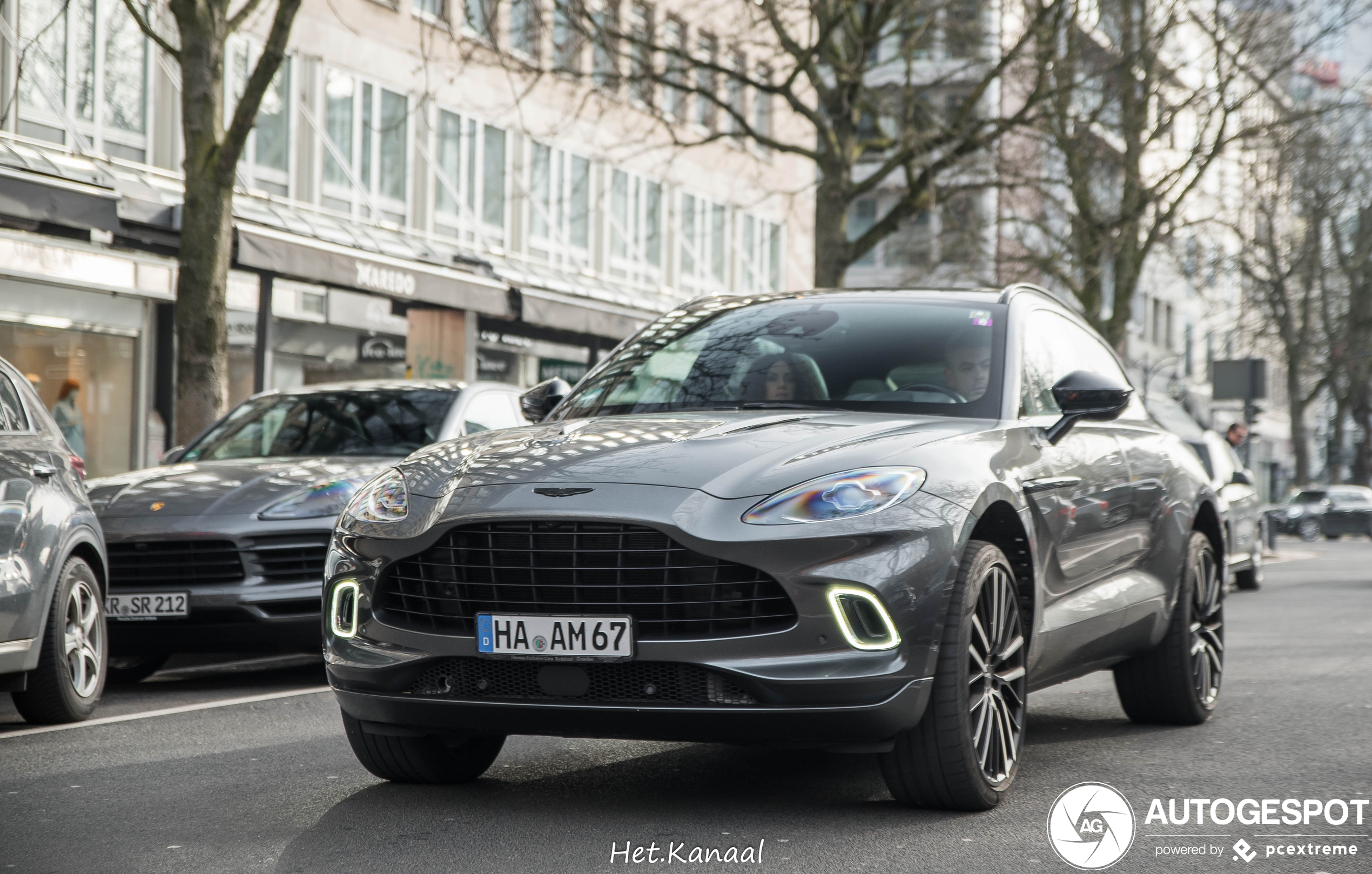 Aston Martin DBX