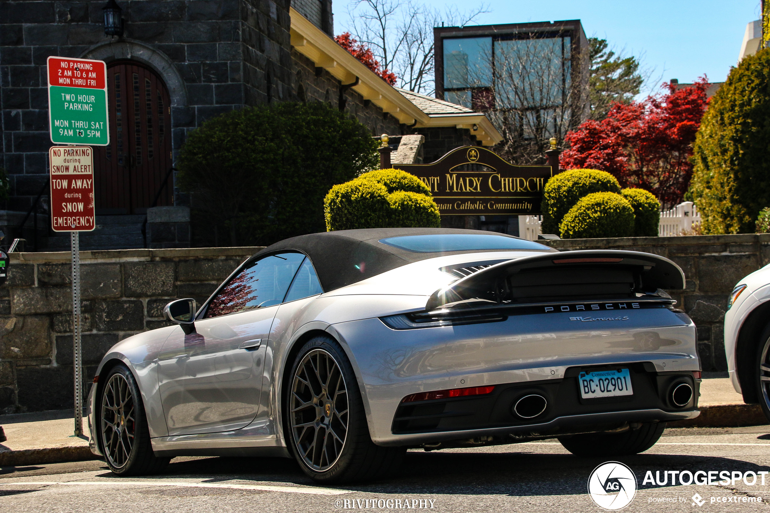 Porsche 992 Carrera 4S Cabriolet