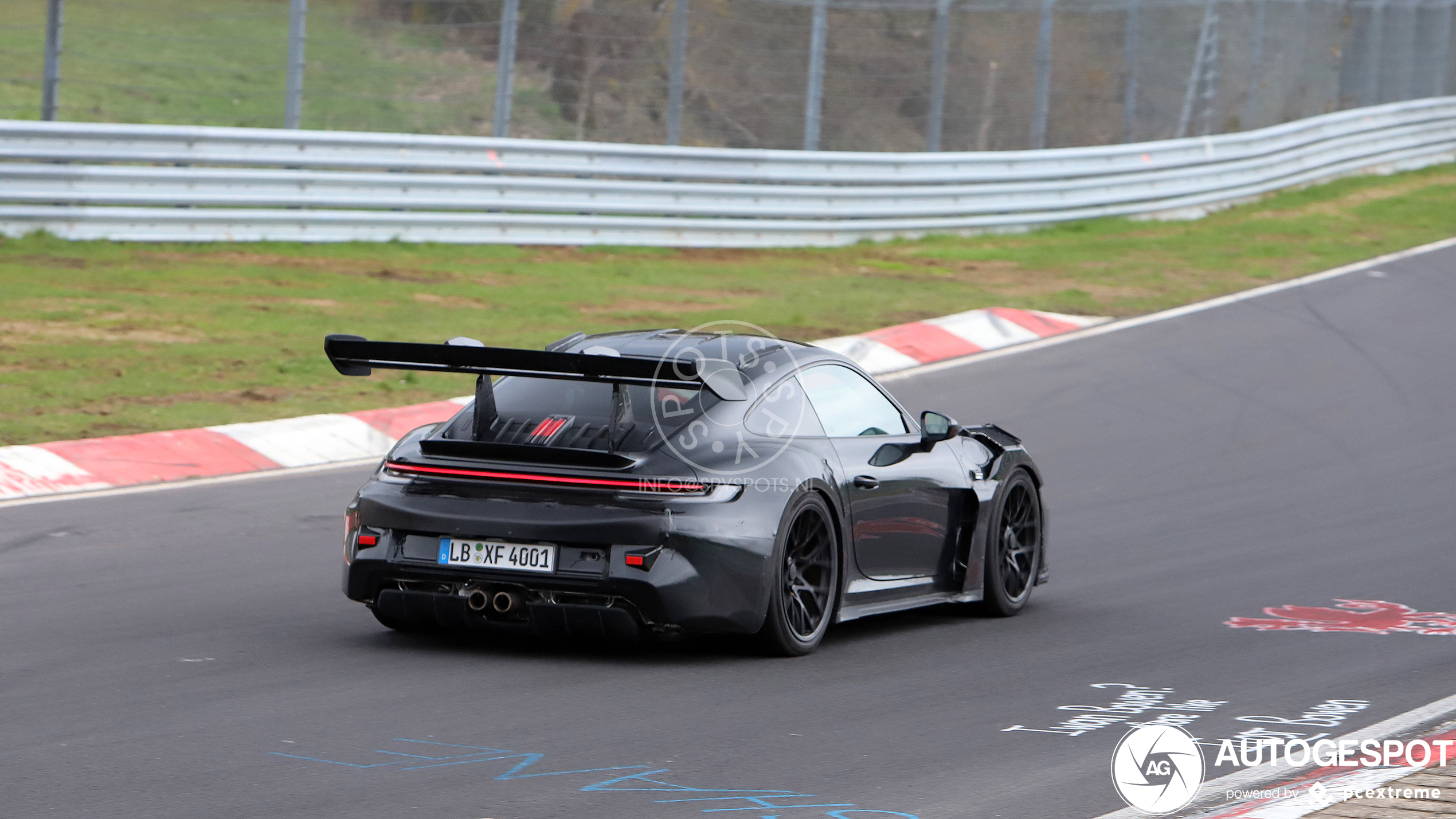 Porsche speelt buiten met de 992 GT2 RS