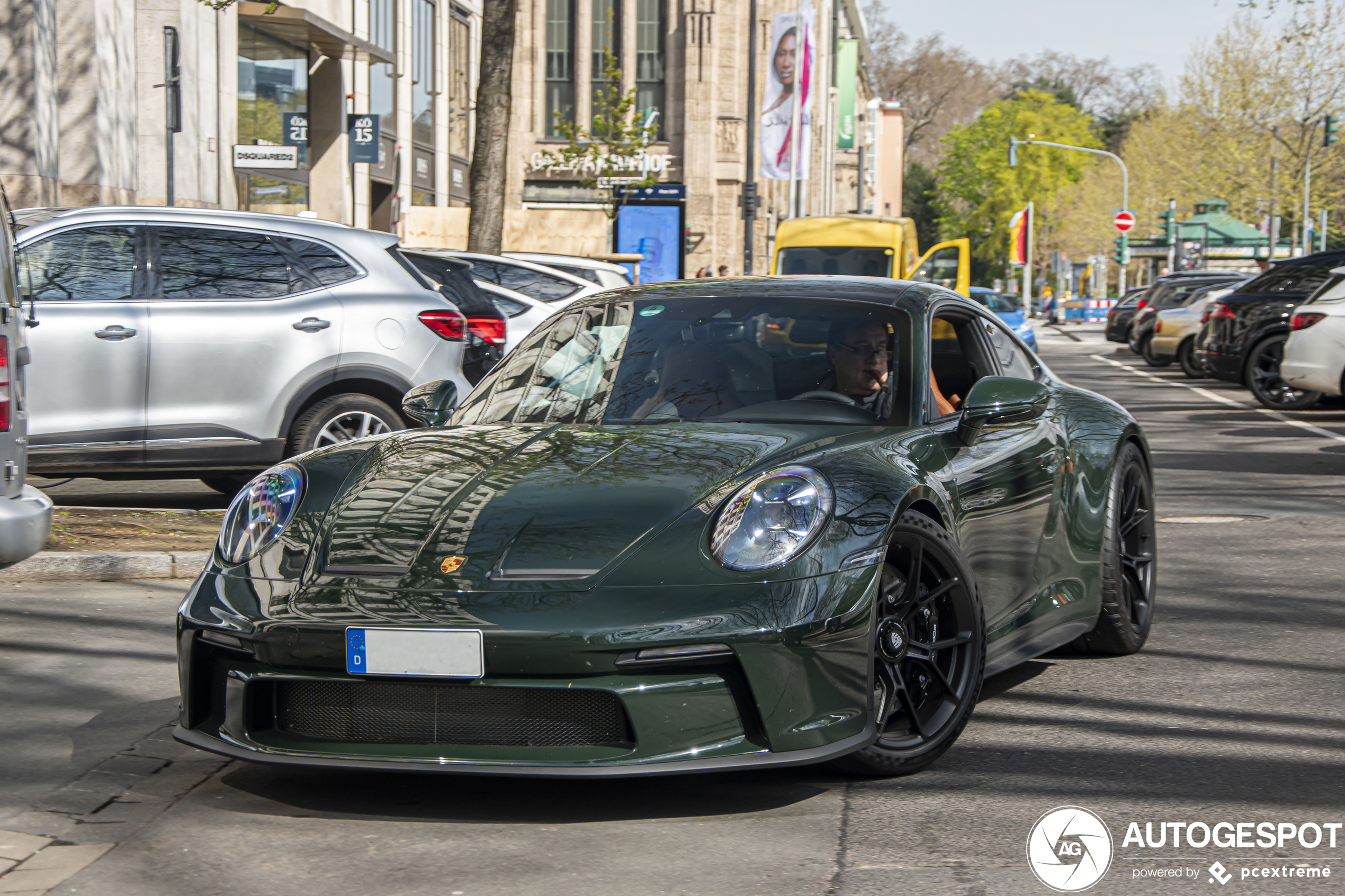 Porsche 992 GT3 Touring