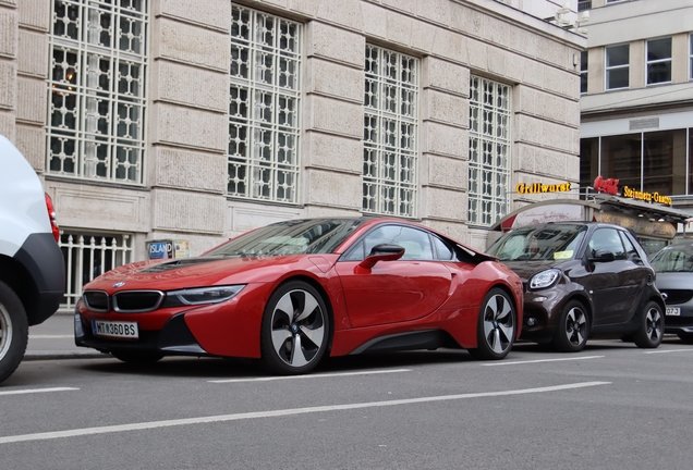 BMW i8 Protonic Red Edition