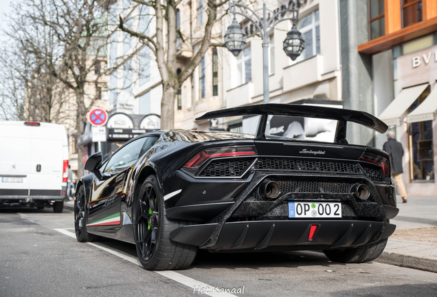 Lamborghini Huracán LP640-4 Performante