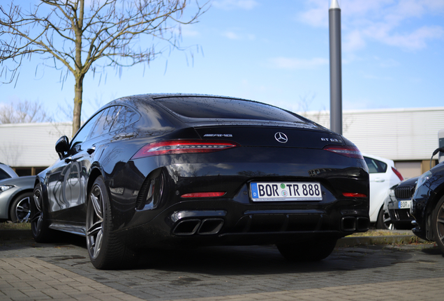 Mercedes-AMG GT 63 S X290