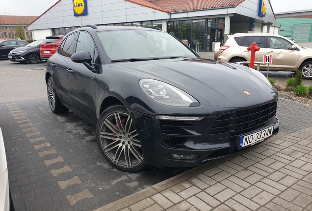 Porsche 95B Macan Turbo