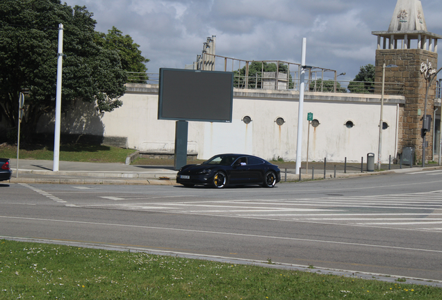 Porsche Taycan Turbo S