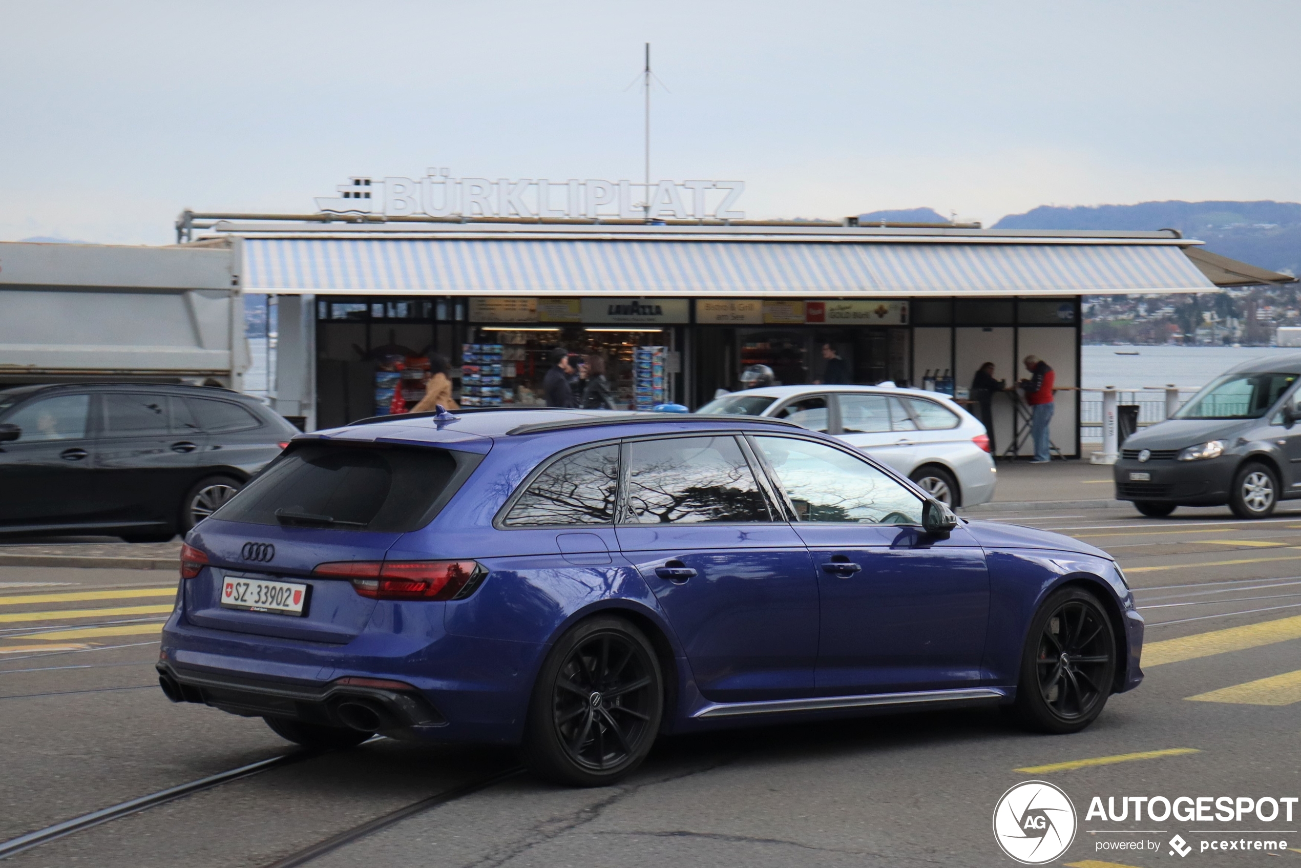 Audi RS4 Avant B9