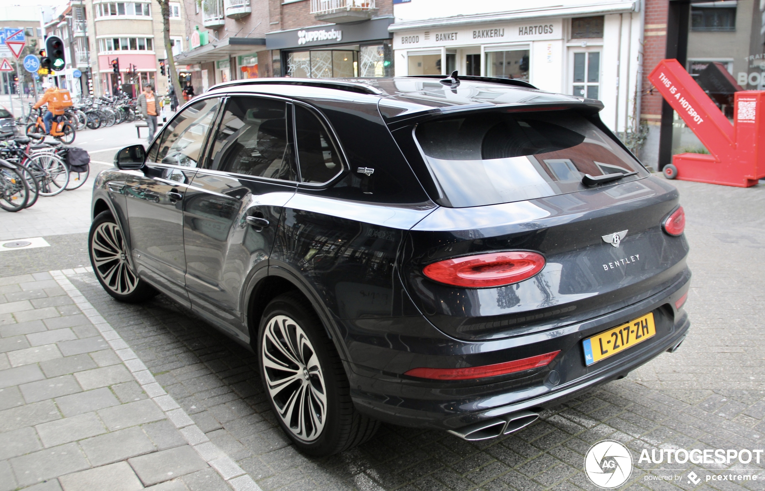 Bentley Bentayga V8 2021 First Edition