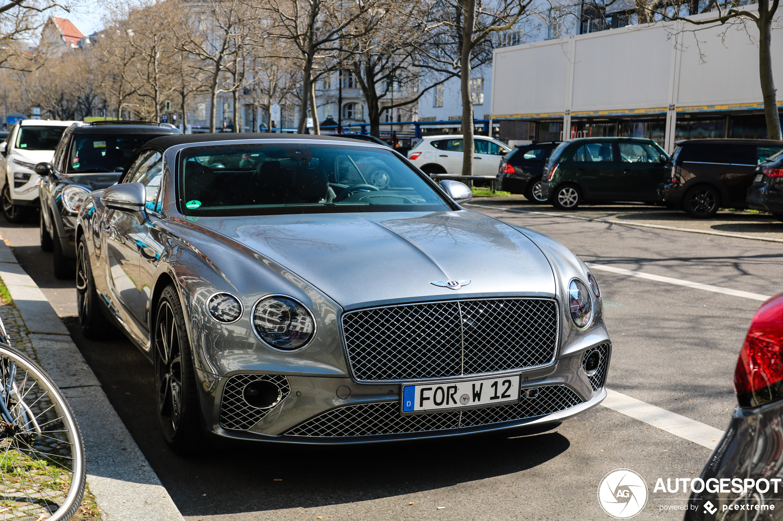 Bentley Continental GTC 2019