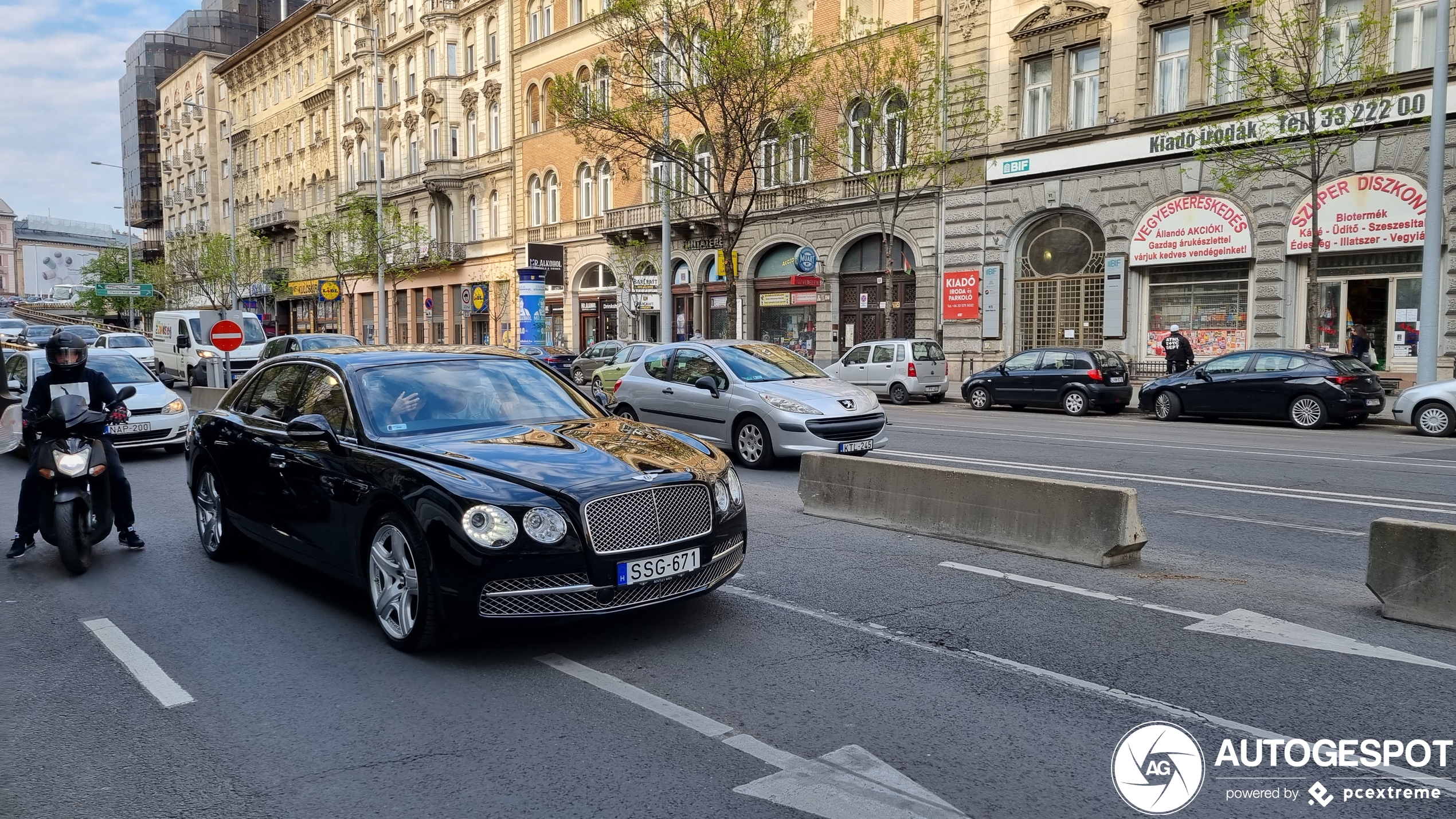 Bentley Flying Spur W12