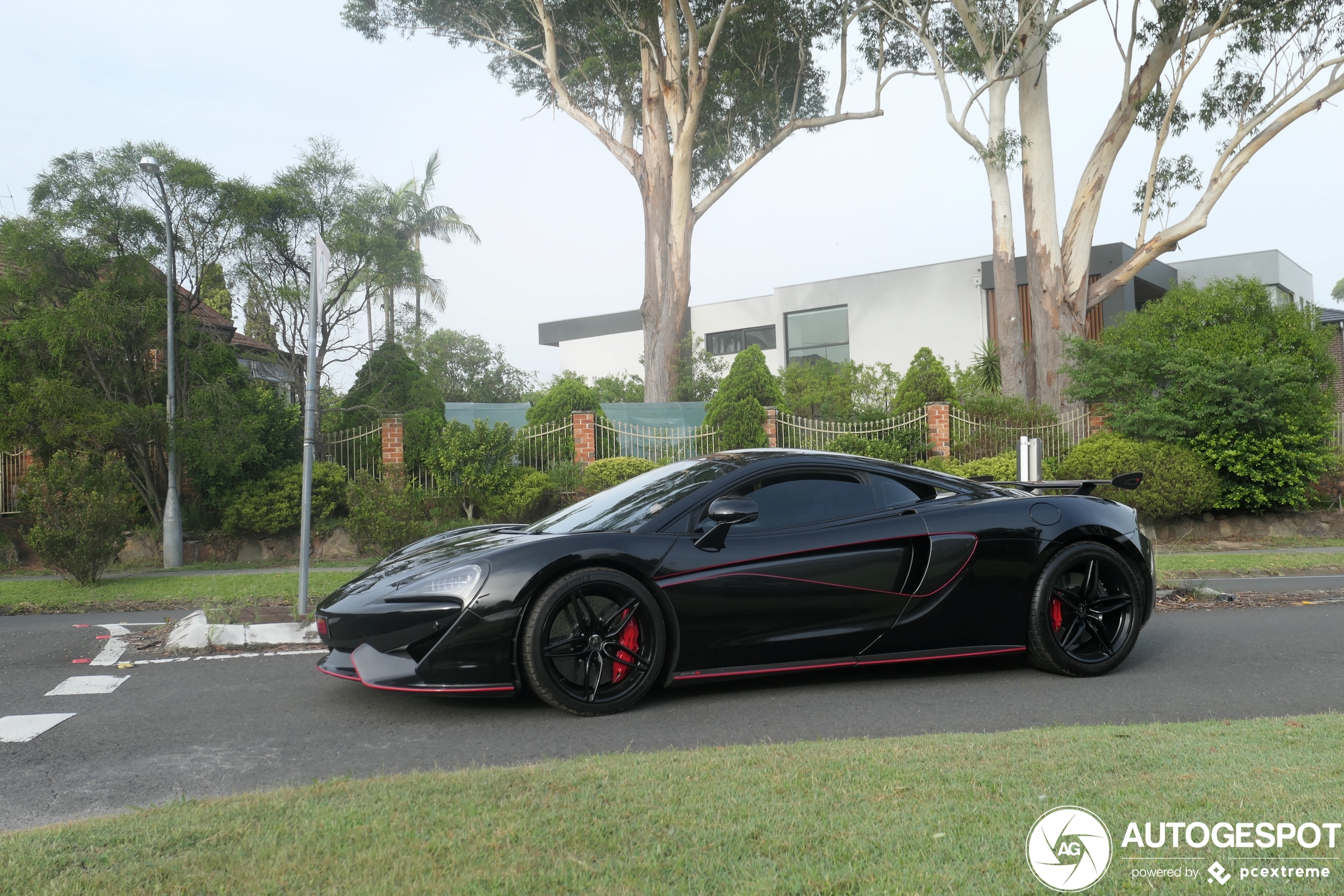 McLaren 570S