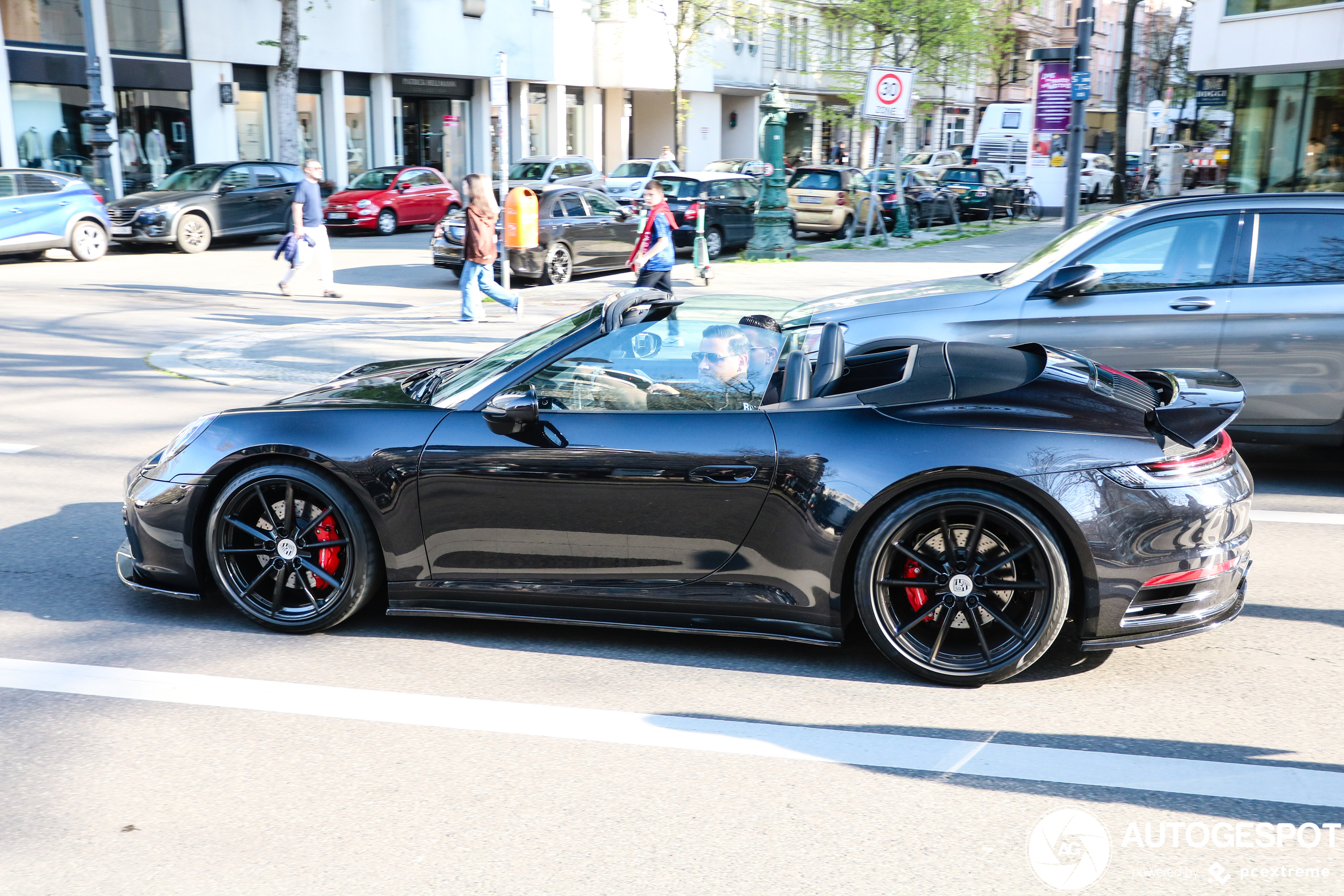 Porsche TechArt 992 Carrera 4S Cabriolet