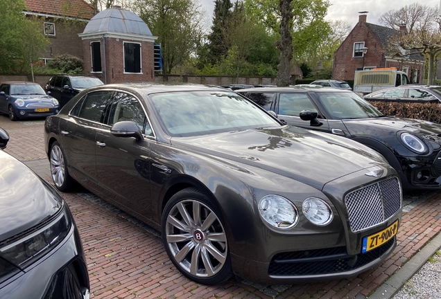 Bentley Flying Spur V8