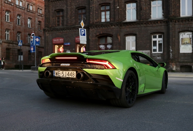 Lamborghini Huracán LP640-4 EVO