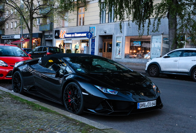 Lamborghini Huracán LP640-4 EVO Spyder