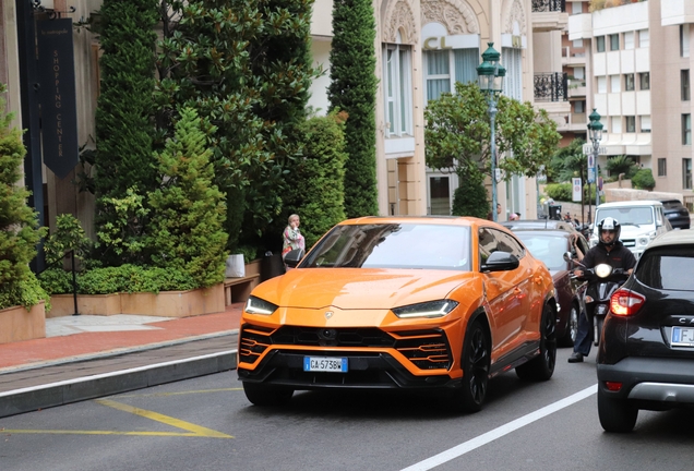 Lamborghini Urus