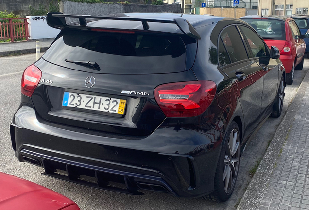 Mercedes-AMG A 45 W176 2015