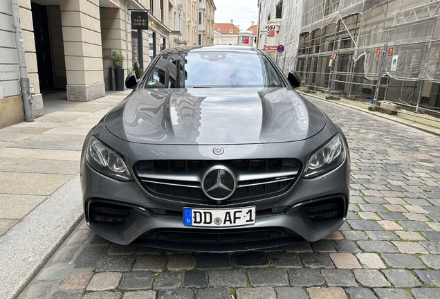 Mercedes-AMG E 63 S W213