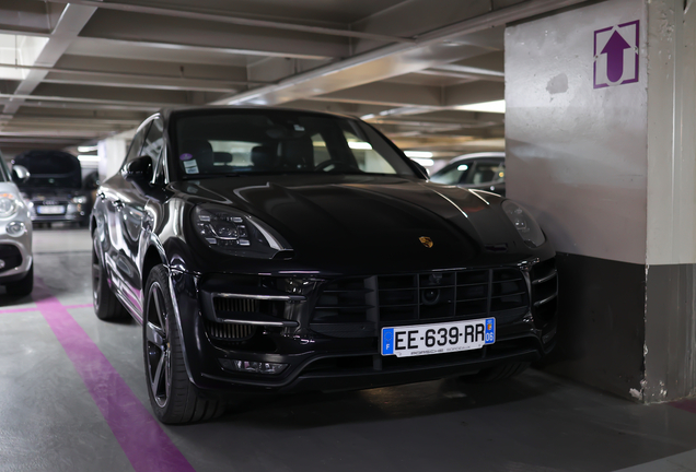 Porsche 95B Macan Turbo