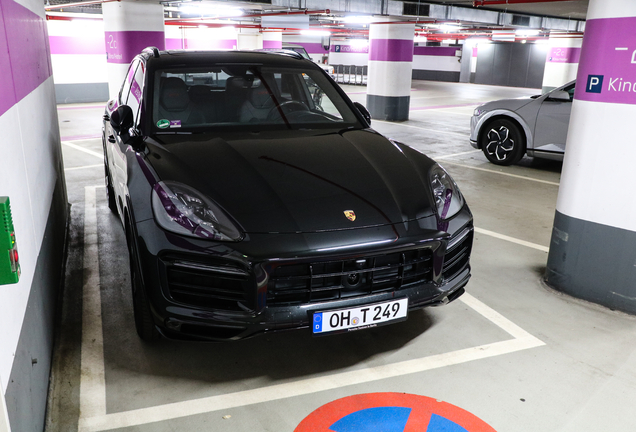 Porsche 9YA Cayenne GTS