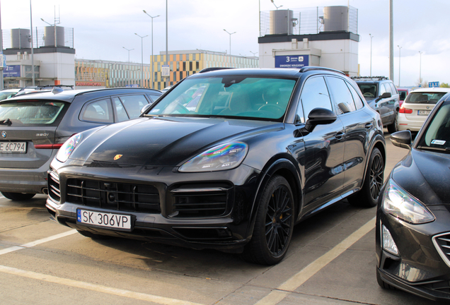 Porsche 9YA Cayenne GTS